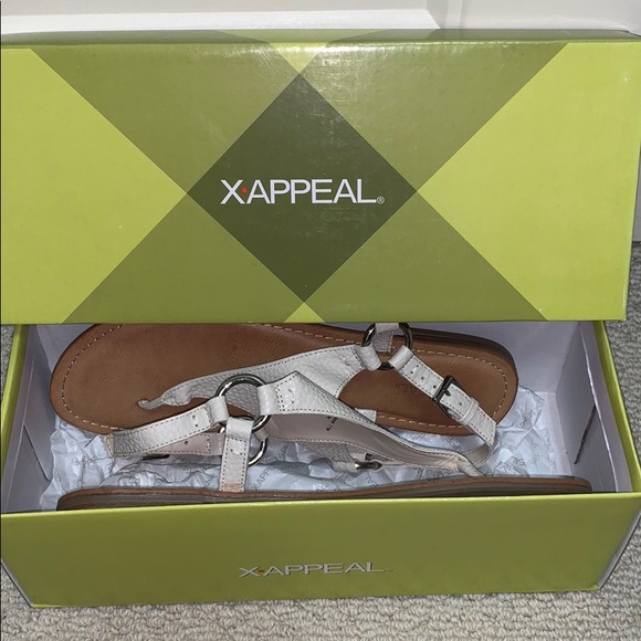 Sandals - Picture 2 of 3